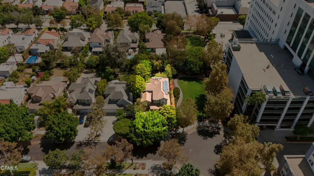 main property photo 51