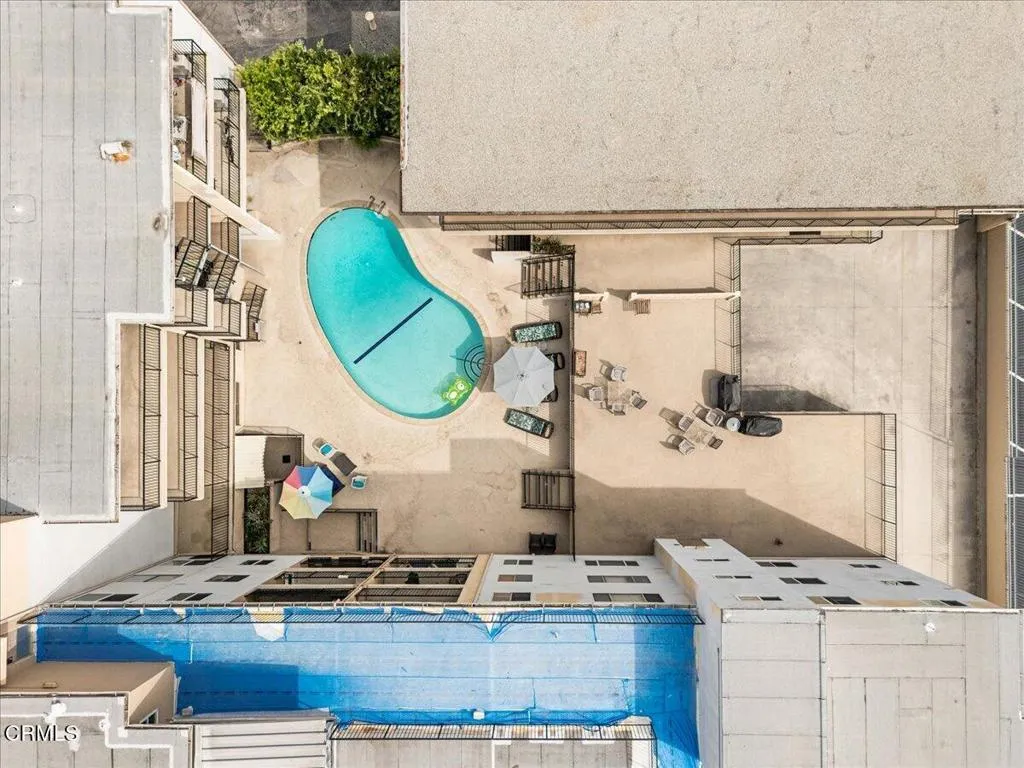 main property photo 50