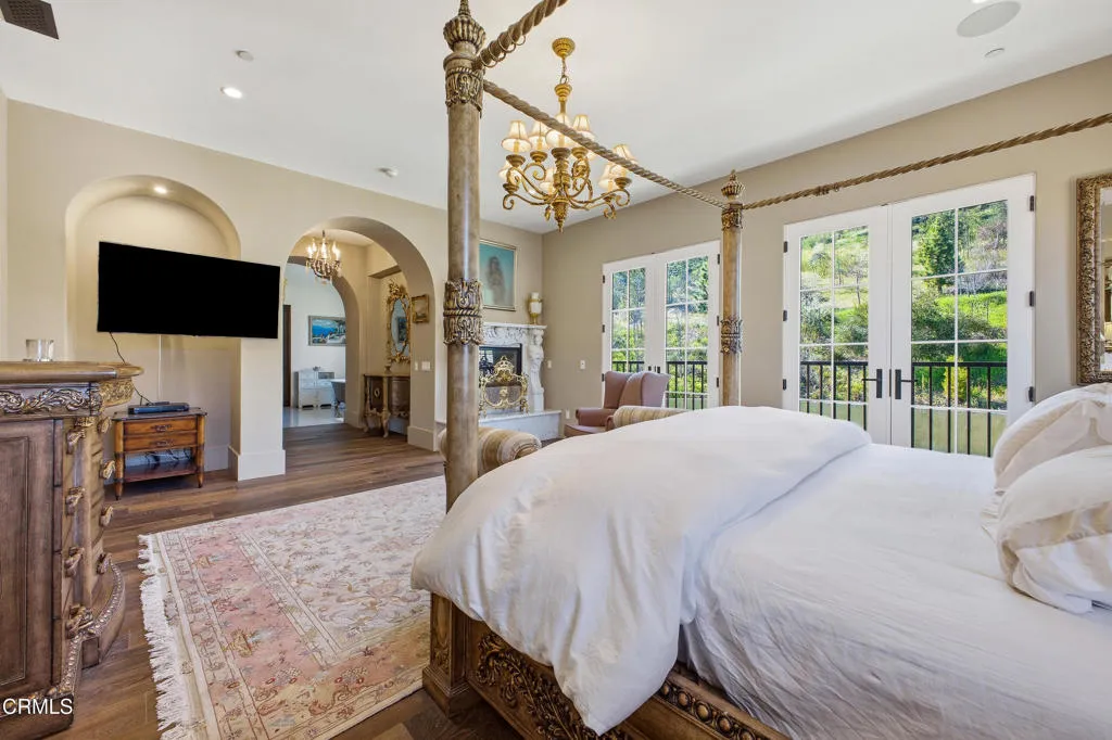 main property photo 21