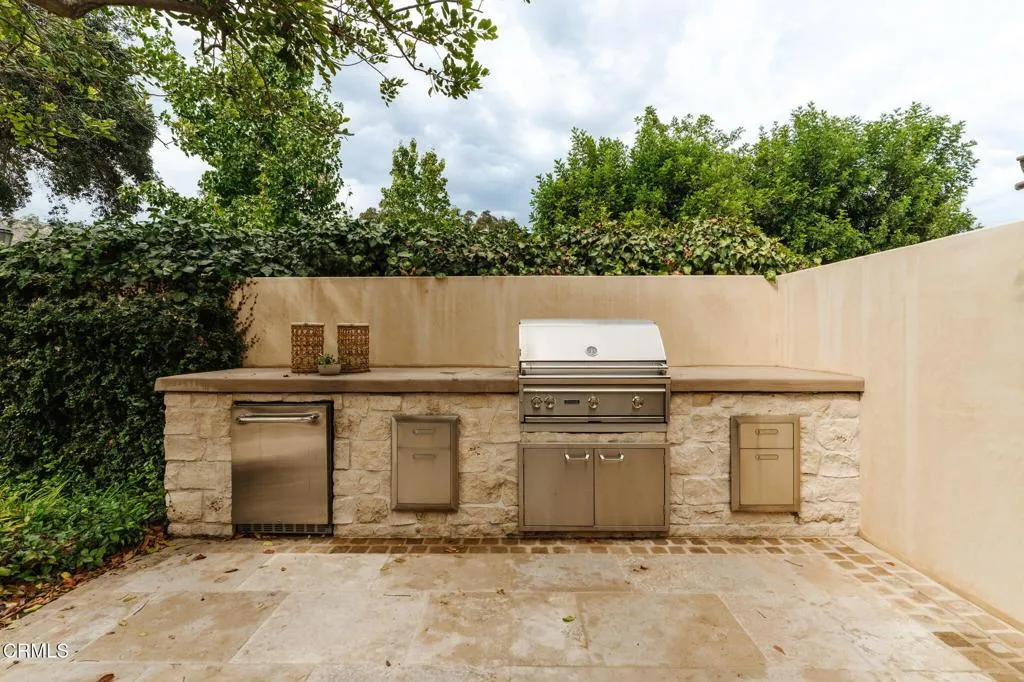 main property photo 60