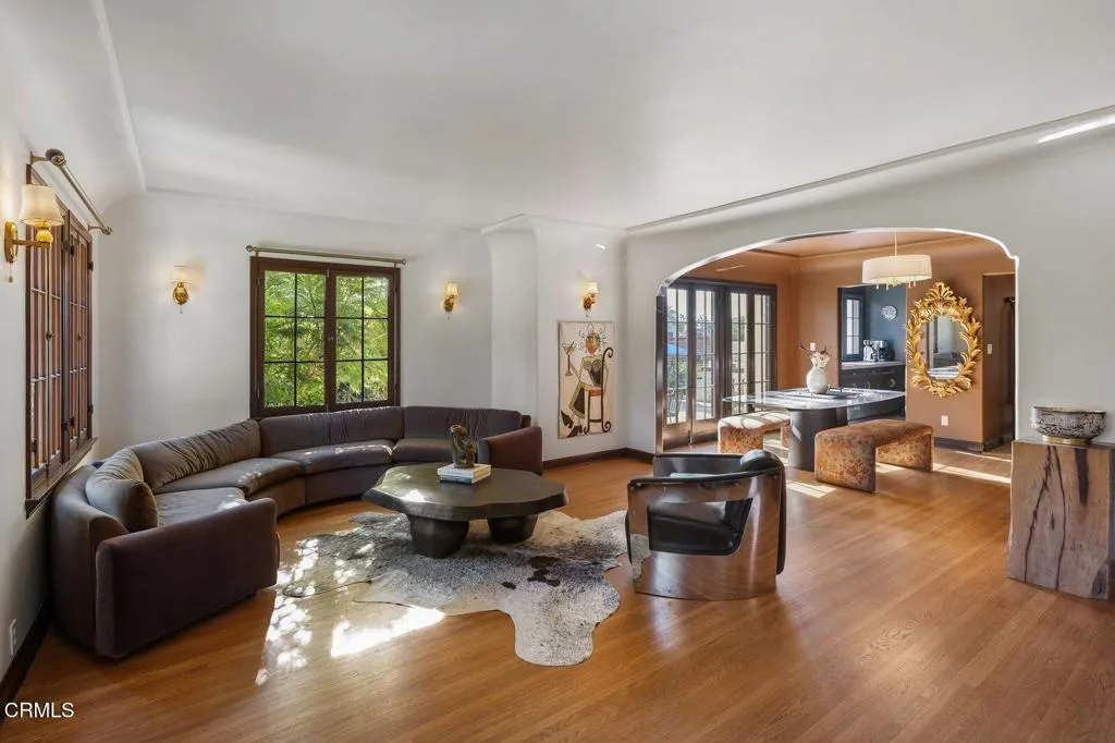 main property photo 5