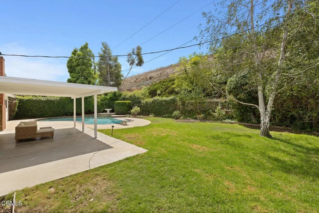 main property photo 39