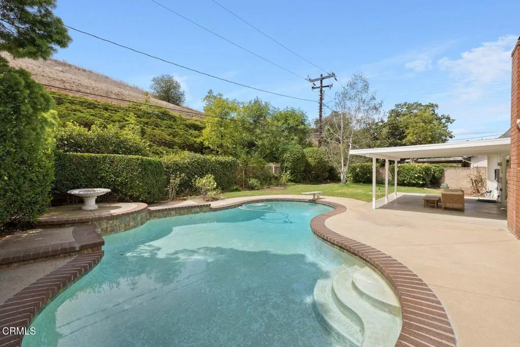 main property photo 42
