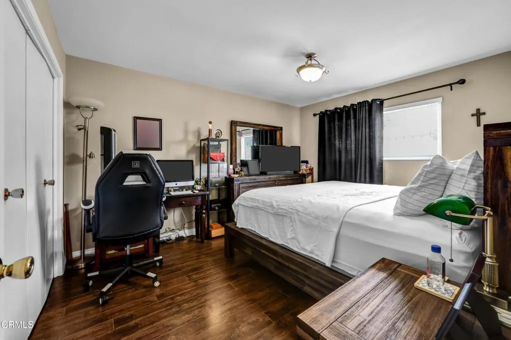 main property photo 18
