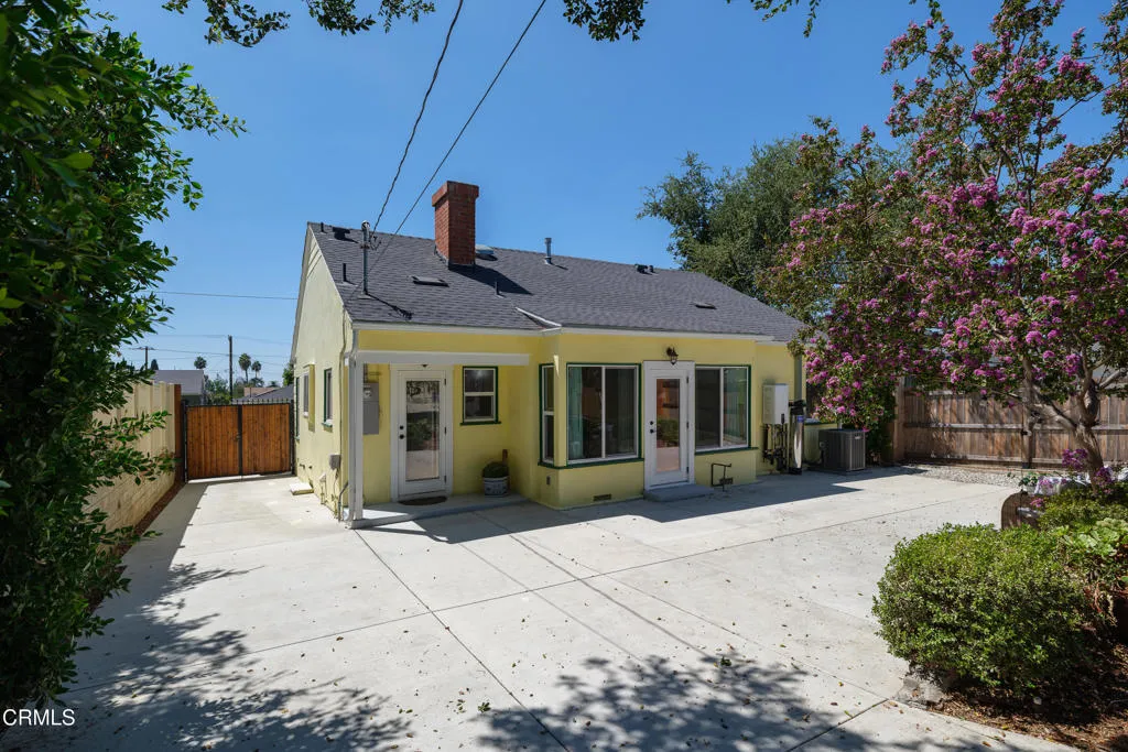 main property photo 30
