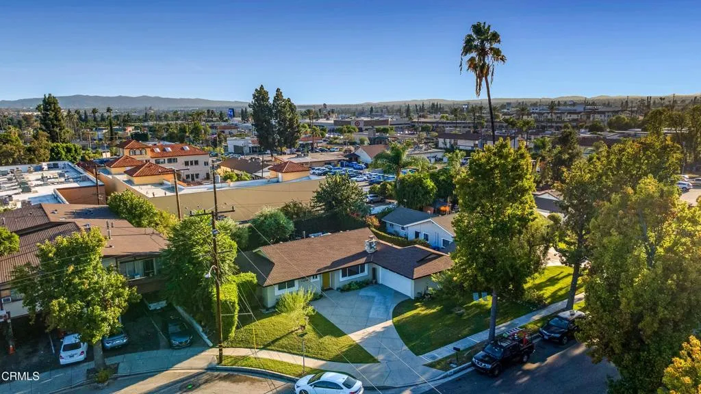 main property photo 45