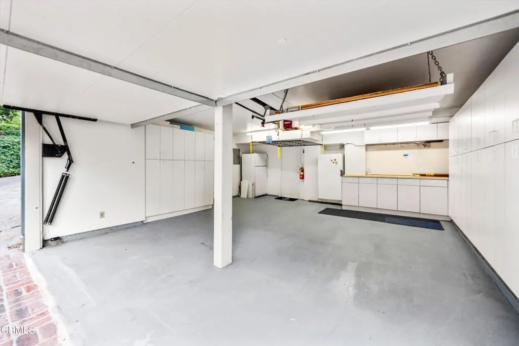 main property photo 51
