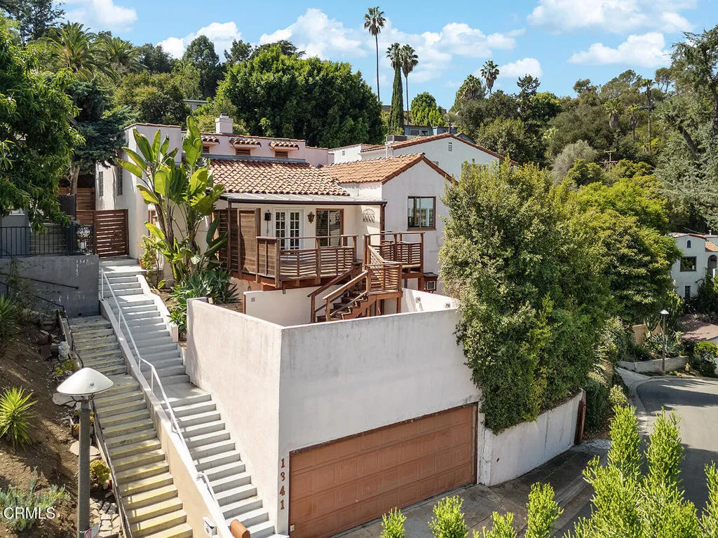 main property photo 0