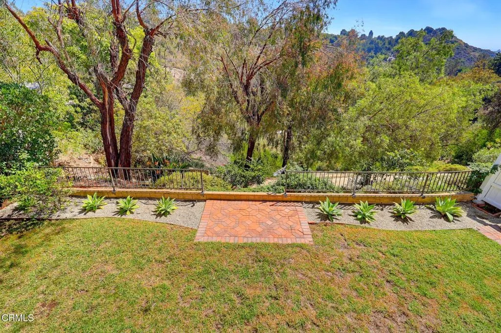 main property photo 31