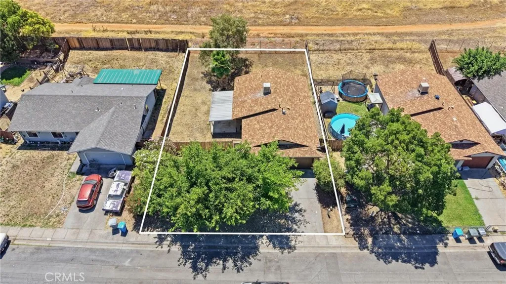 main property photo 34