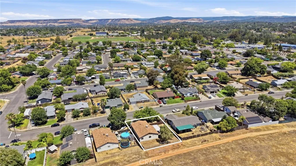 main property photo 37