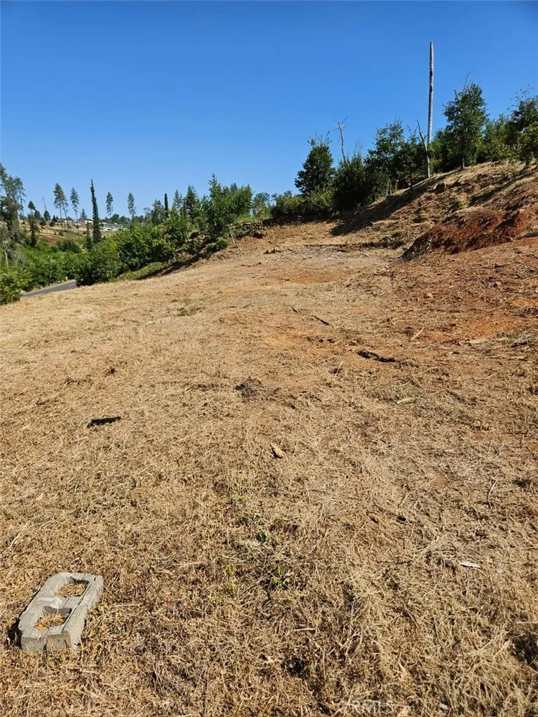 main property photo 9