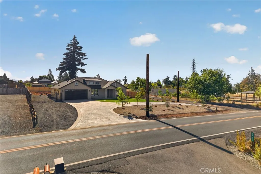 main property photo 70