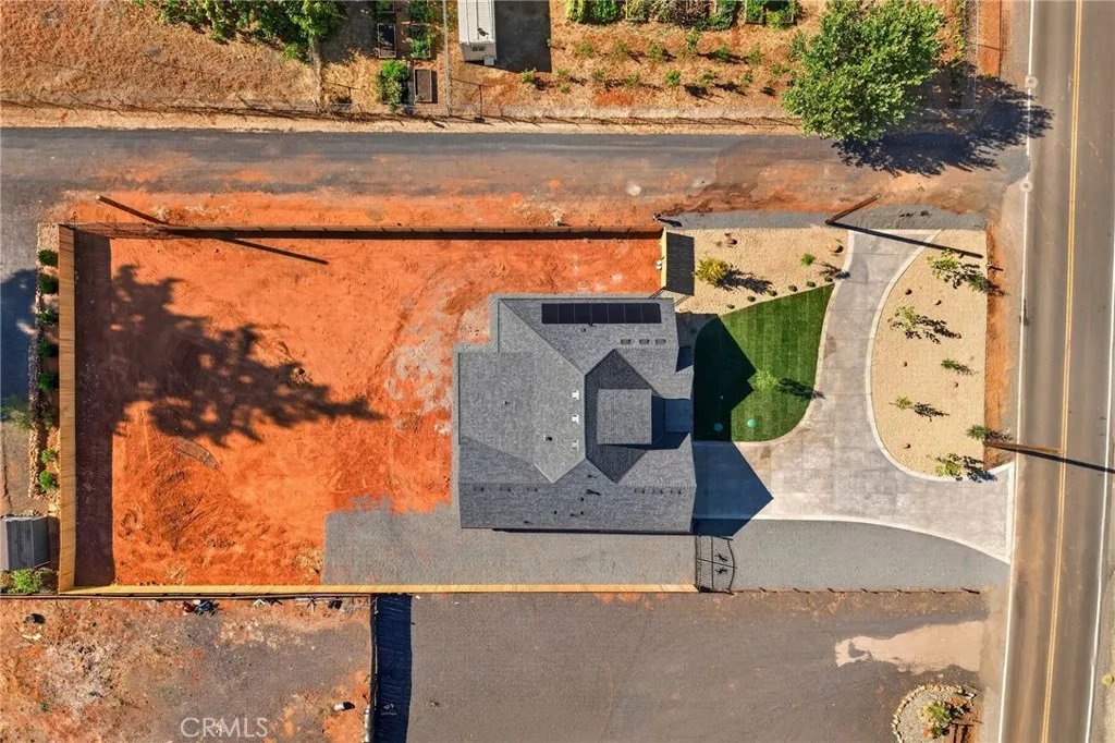 main property photo 74