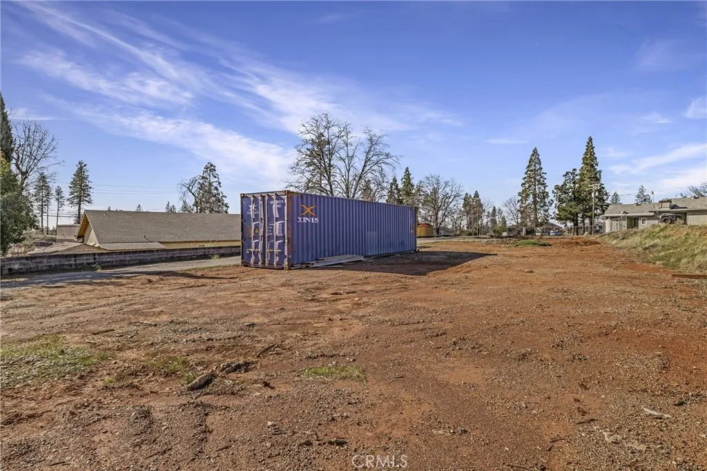 main property photo 11
