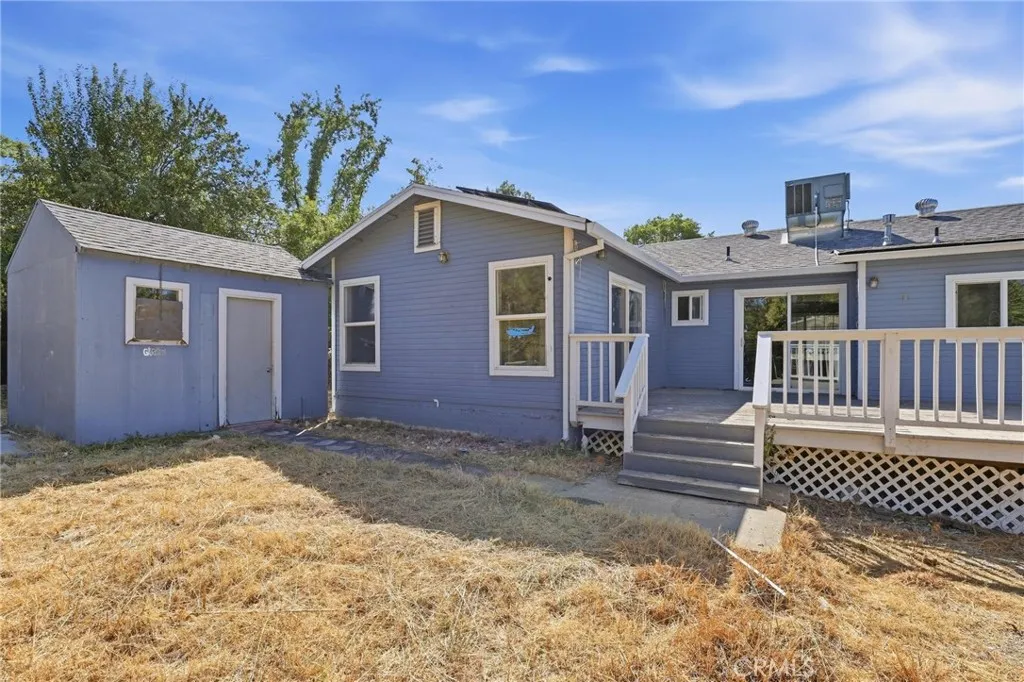 main property photo 28