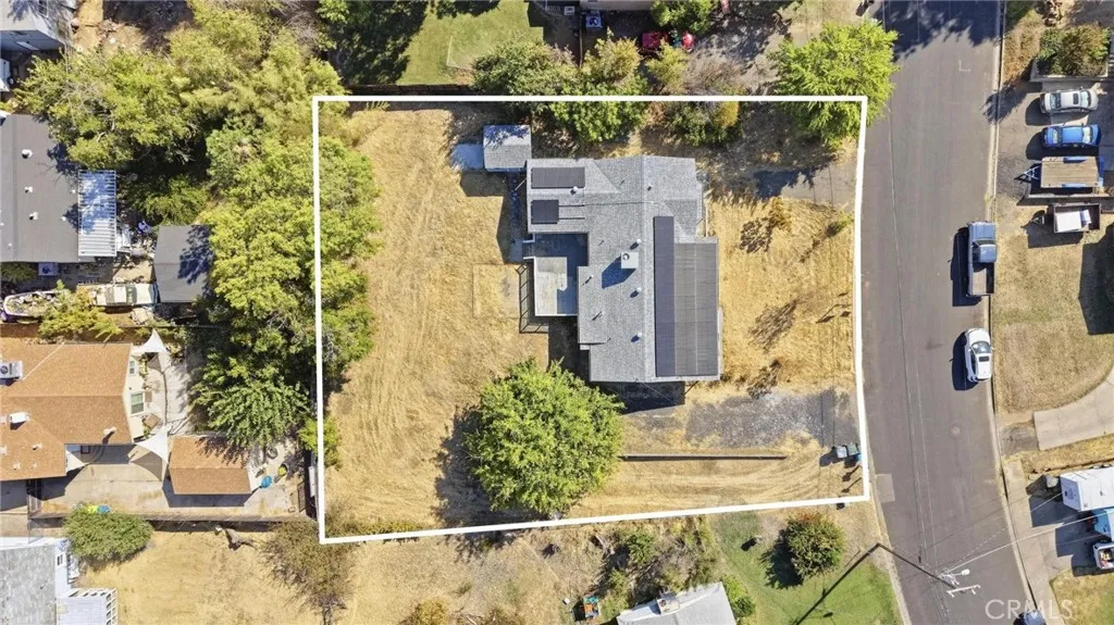 main property photo 35