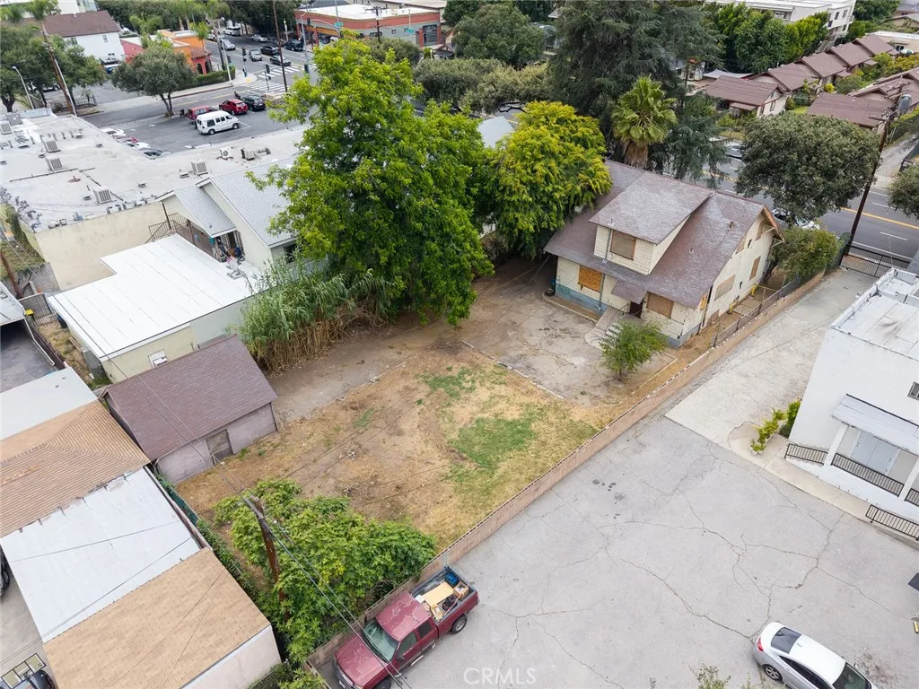 main property photo 26