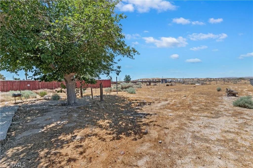 main property photo 25
