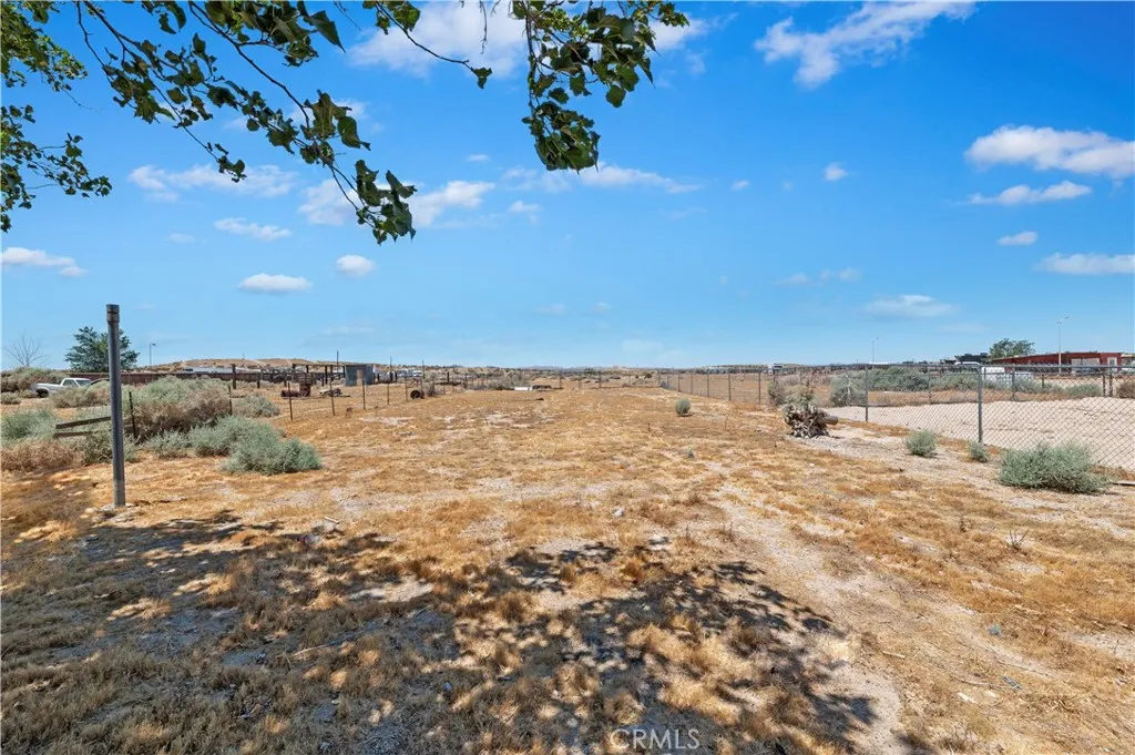 main property photo 26