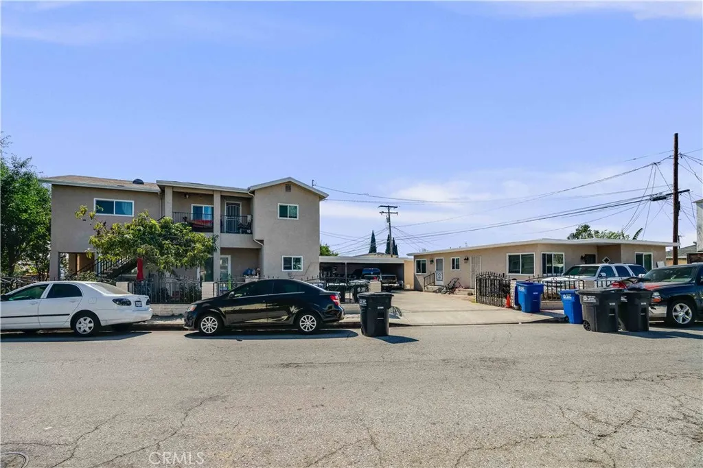 main property photo 5