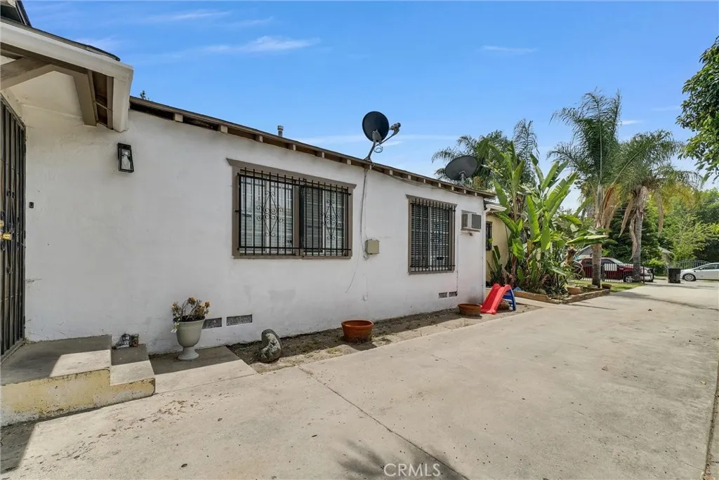main property photo 19