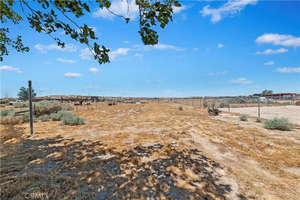 main property photo 26