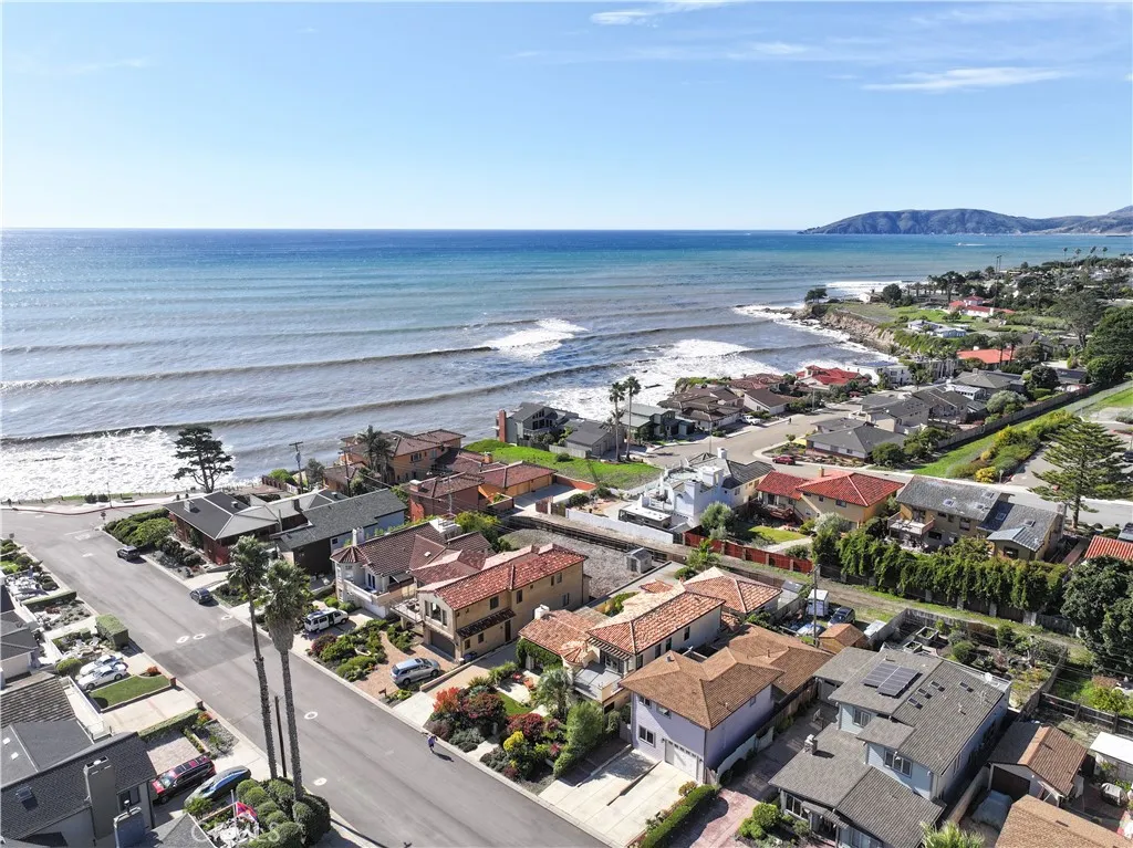 main property photo 45
