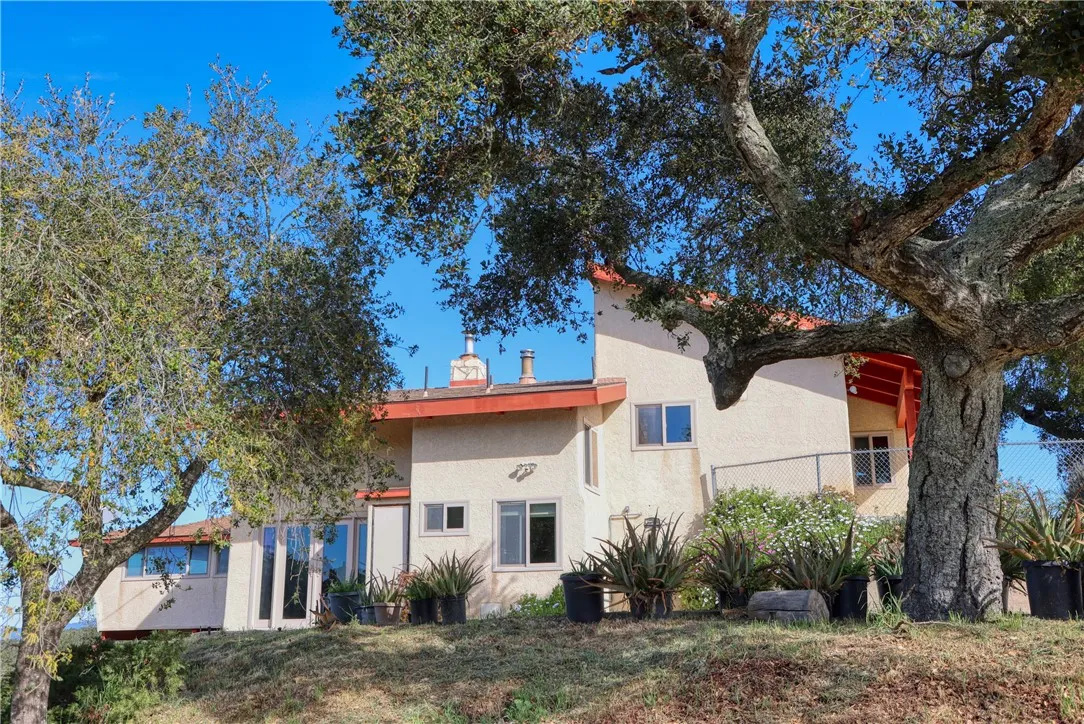 main property photo 50