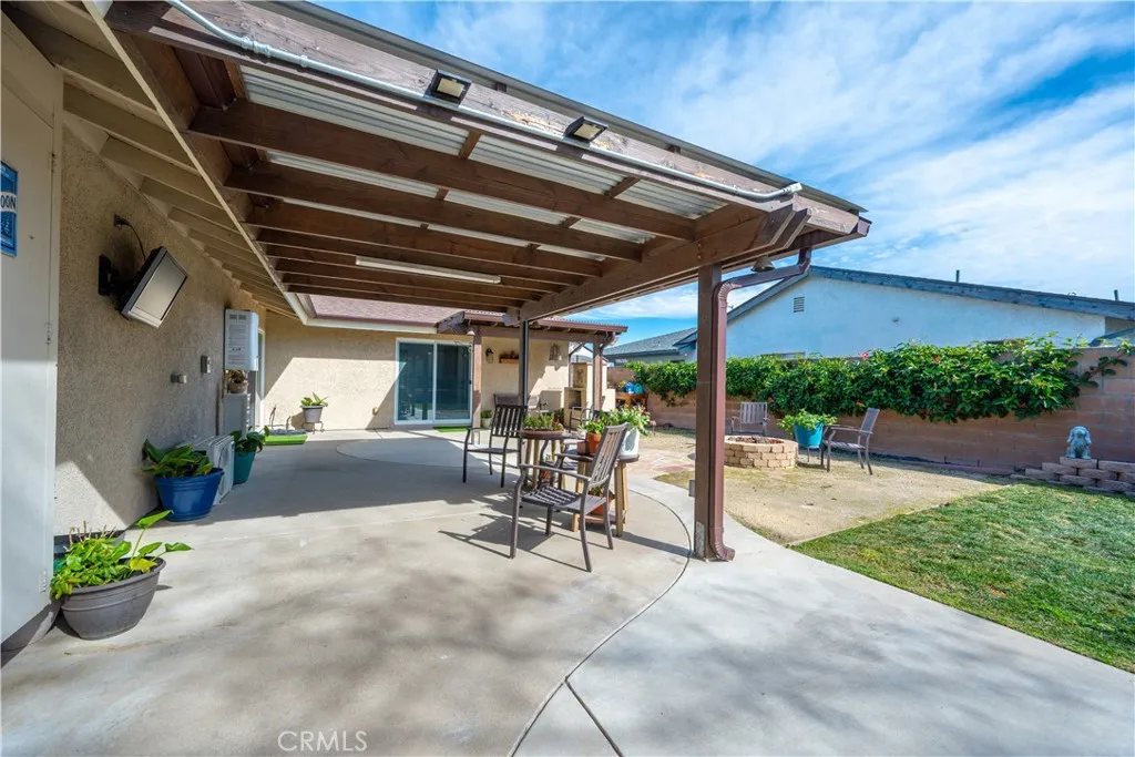 main property photo 11