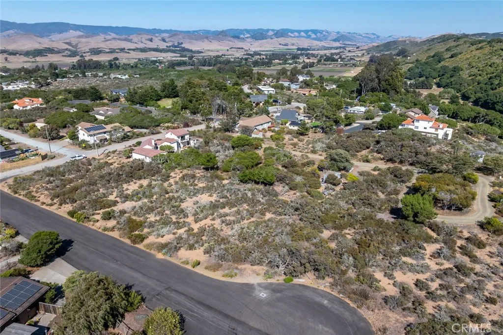 main property photo 9