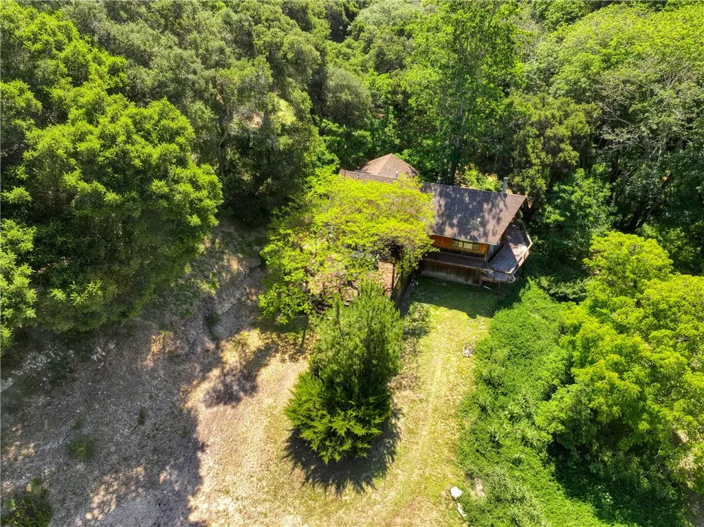 main property photo 31