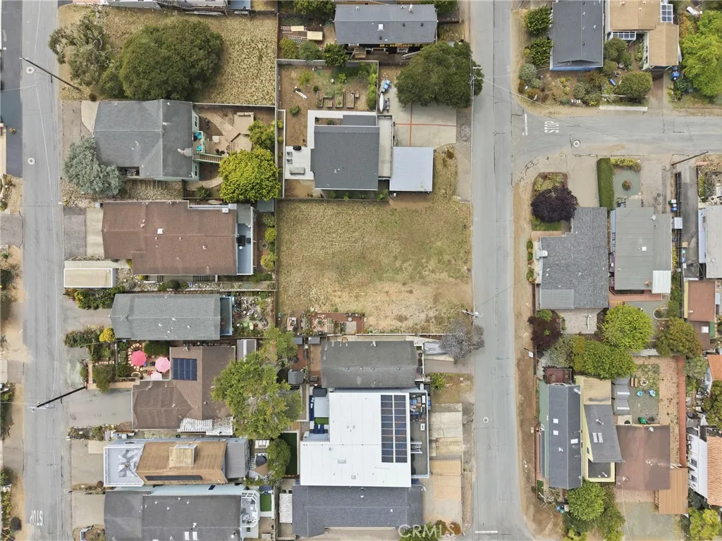 main property photo 10