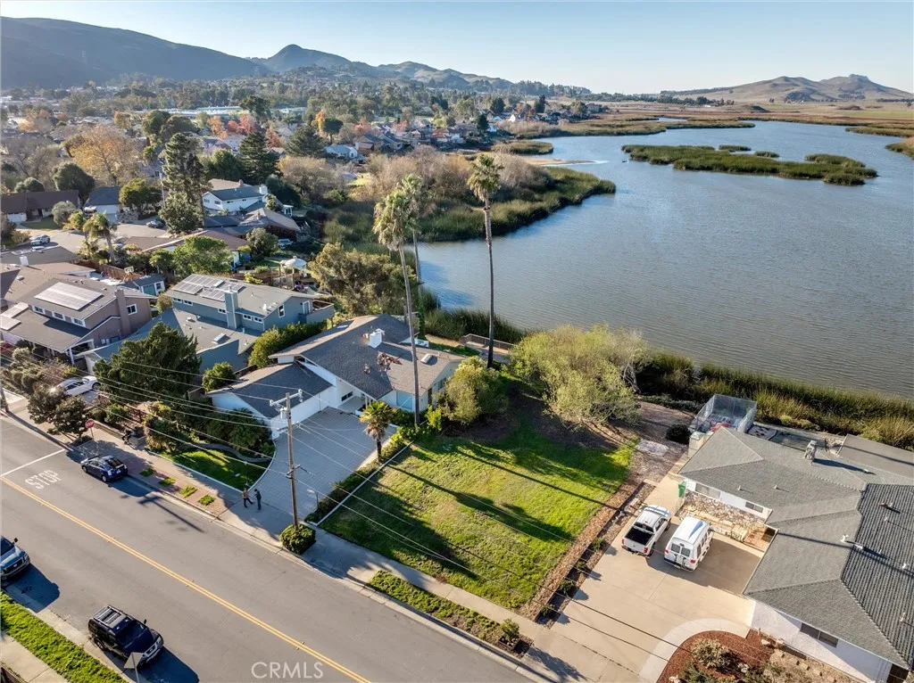 main property photo 9
