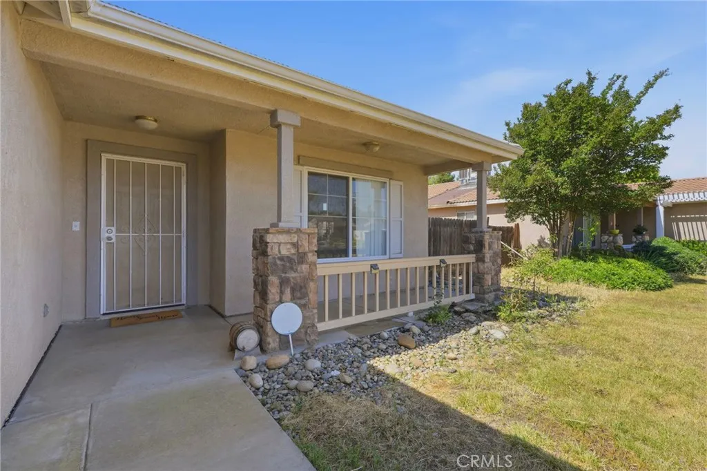 main property photo 11