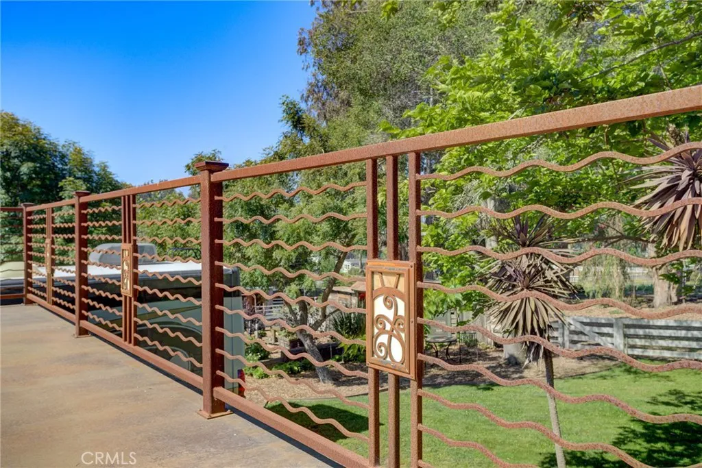 main property photo 27