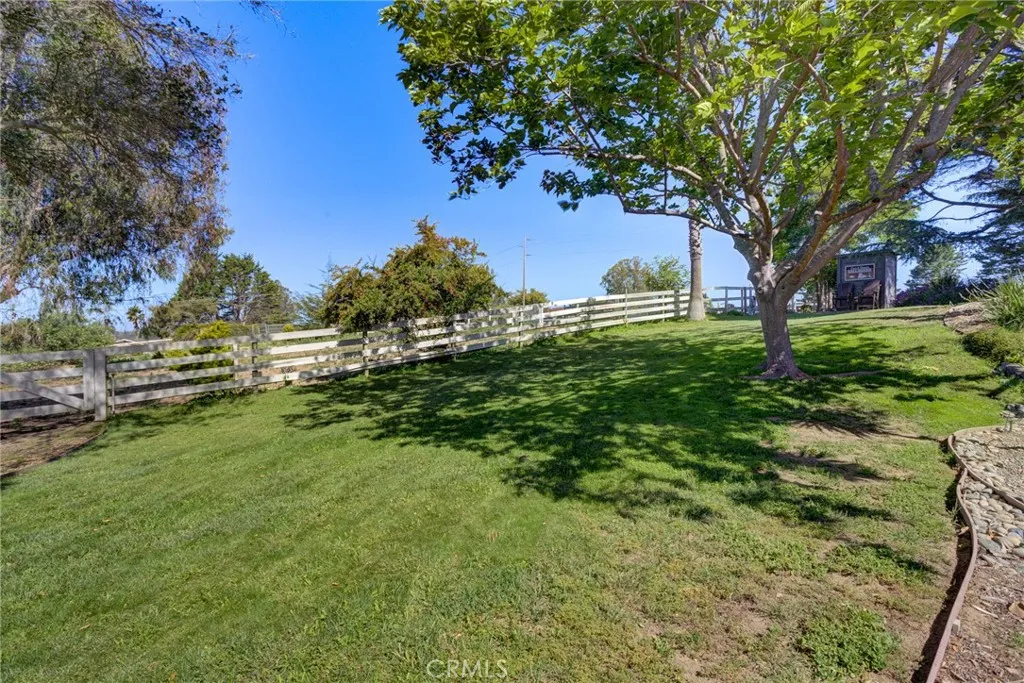 main property photo 28