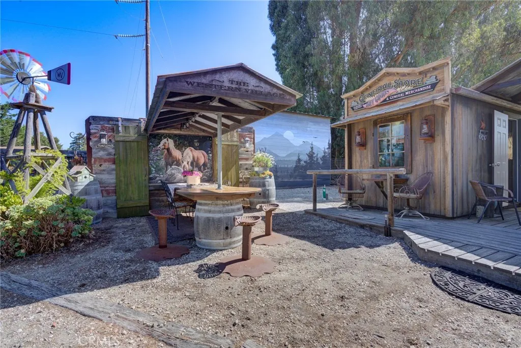 main property photo 41