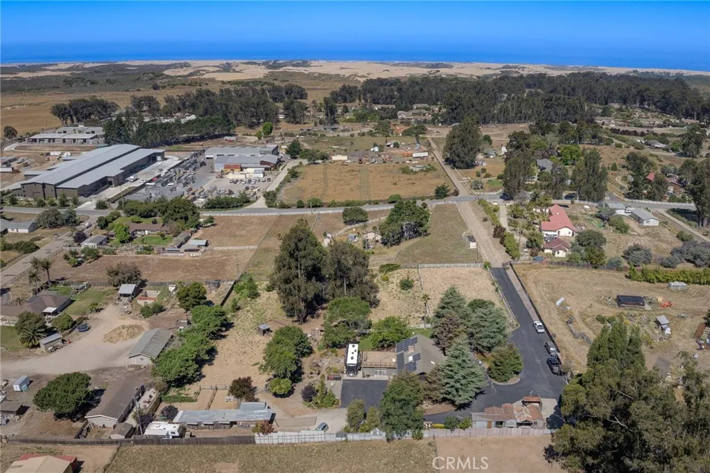 main property photo 50