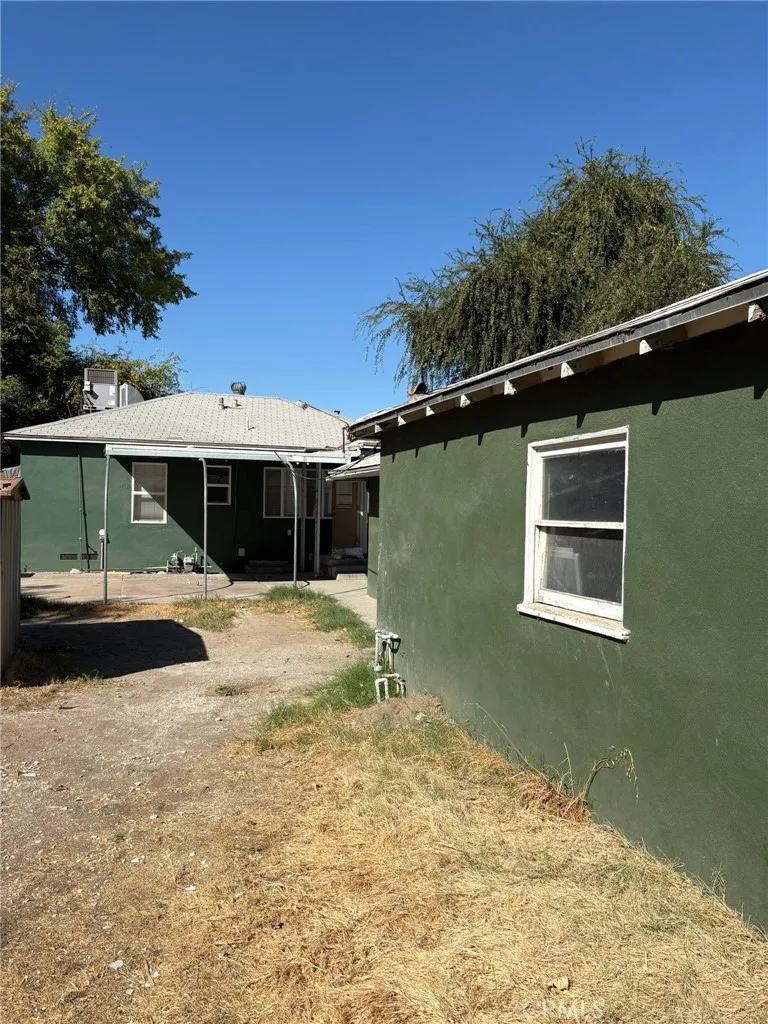 main property photo 19