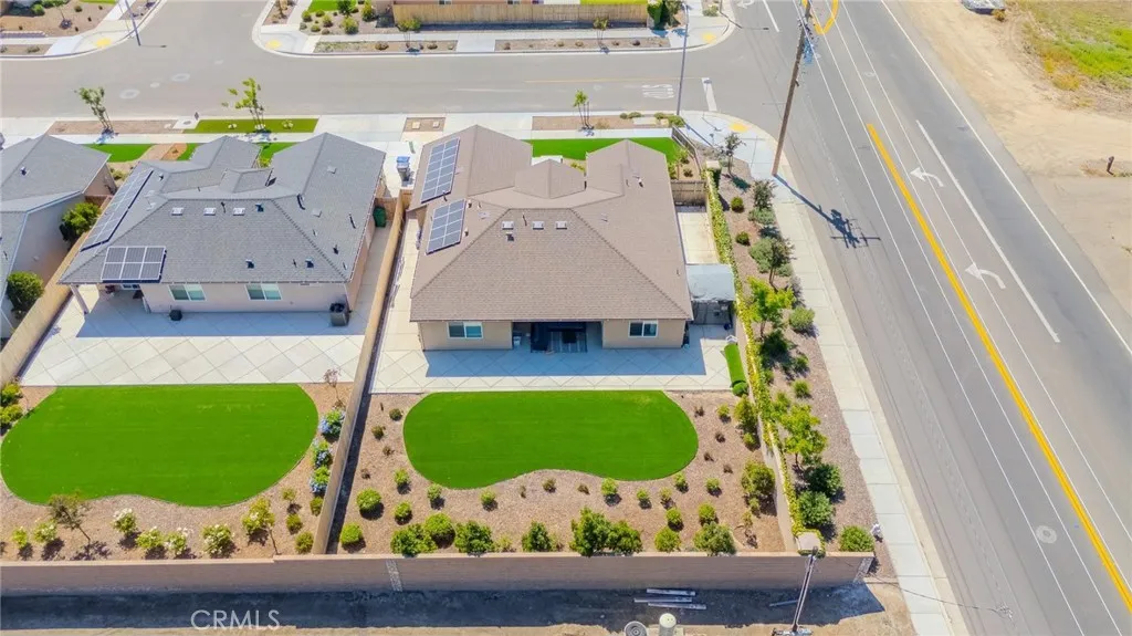 main property photo 39