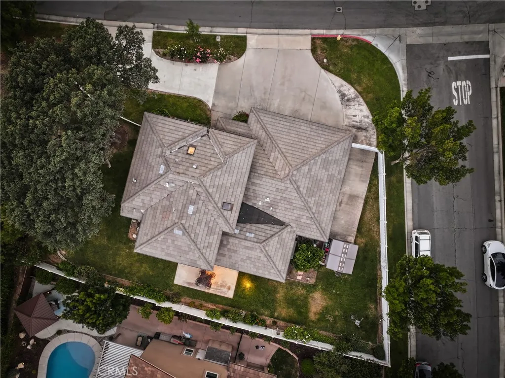 main property photo 26