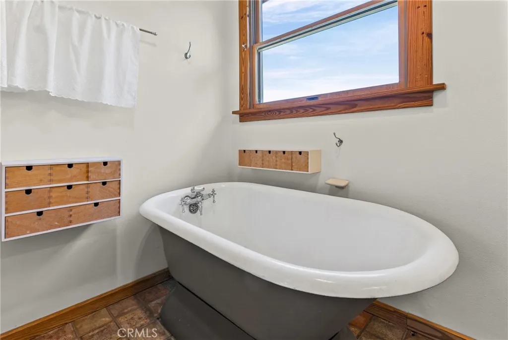 main property photo 67