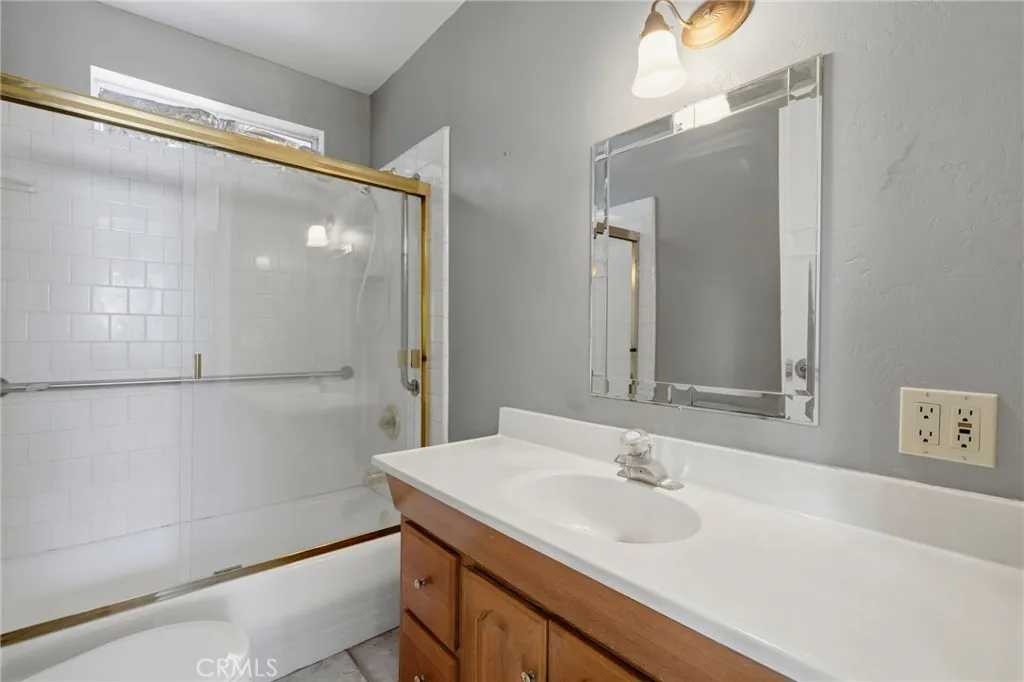 main property photo 70