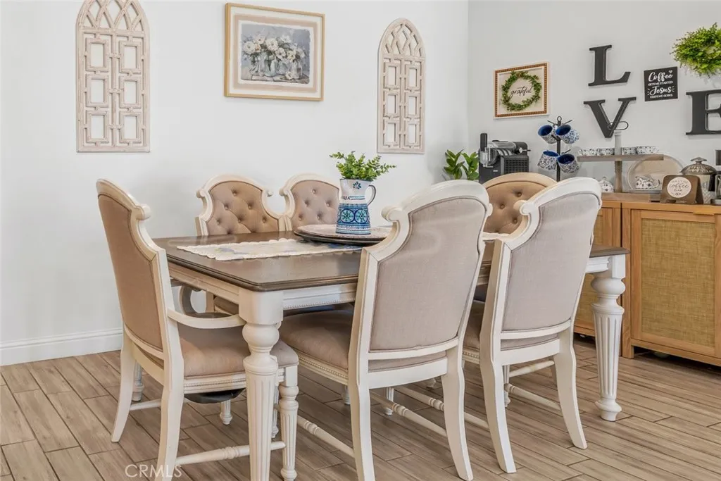 property viewer photo 16