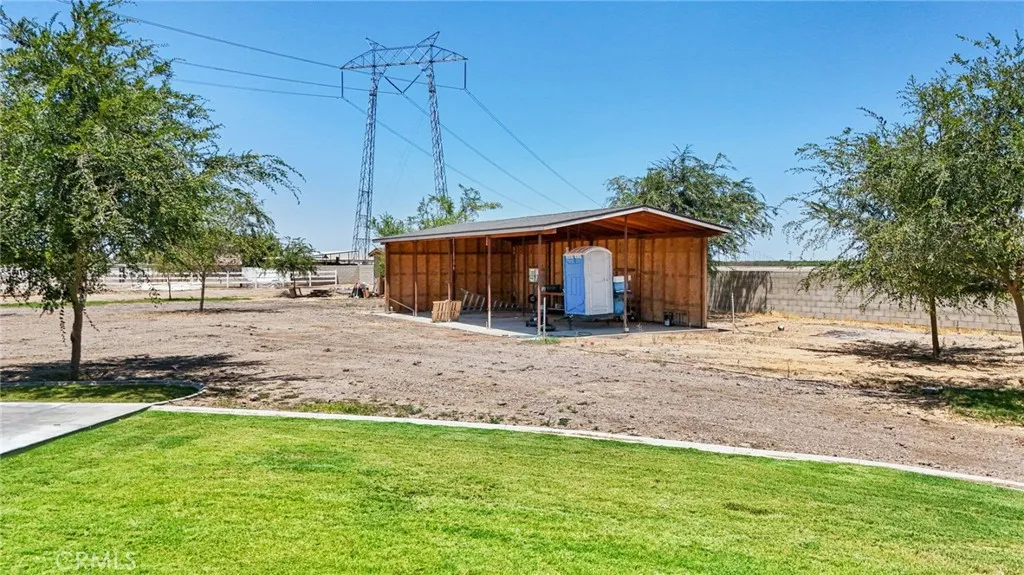 main property photo 41