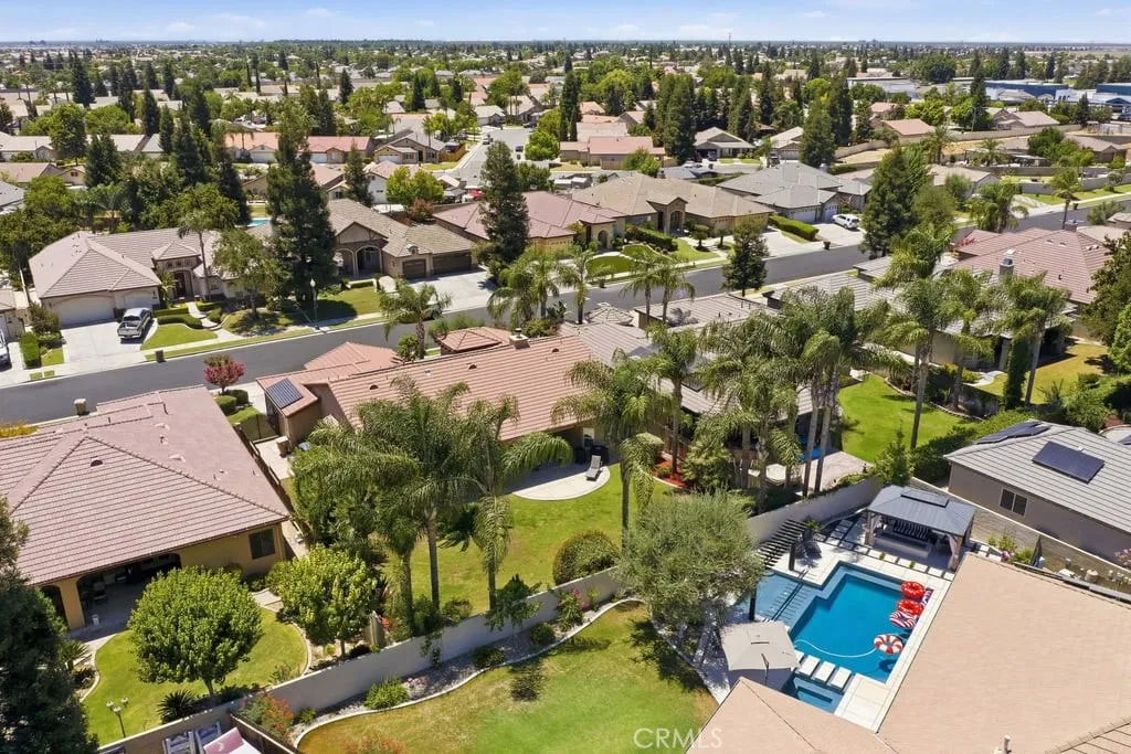 main property photo 49