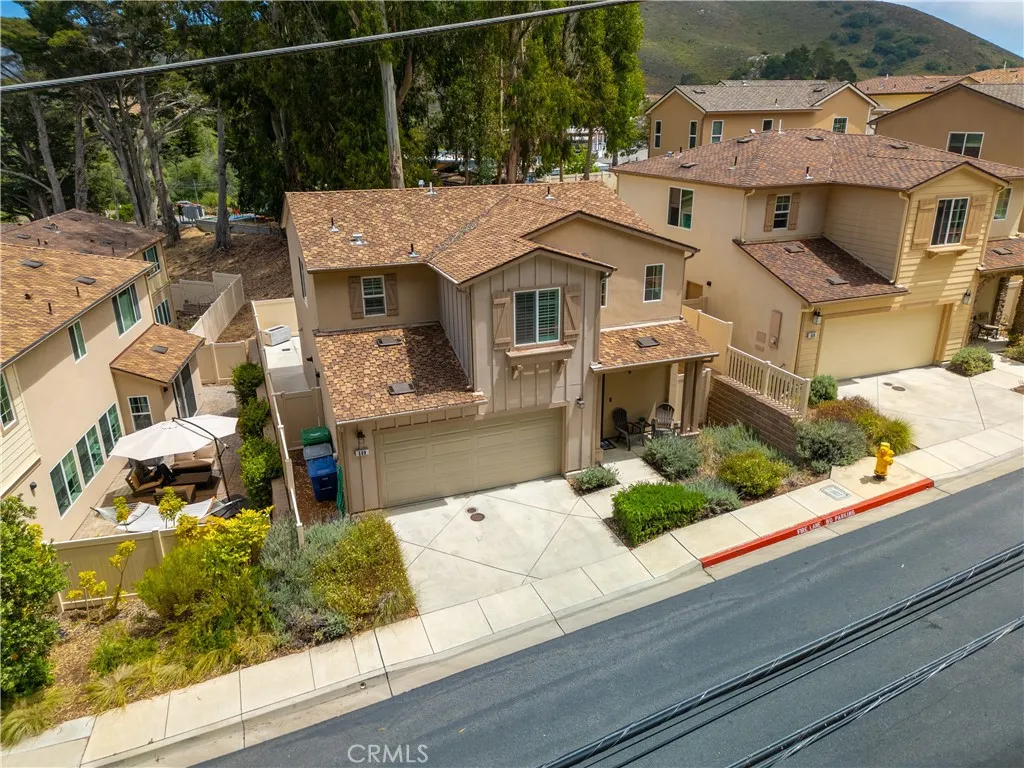 main property photo 41