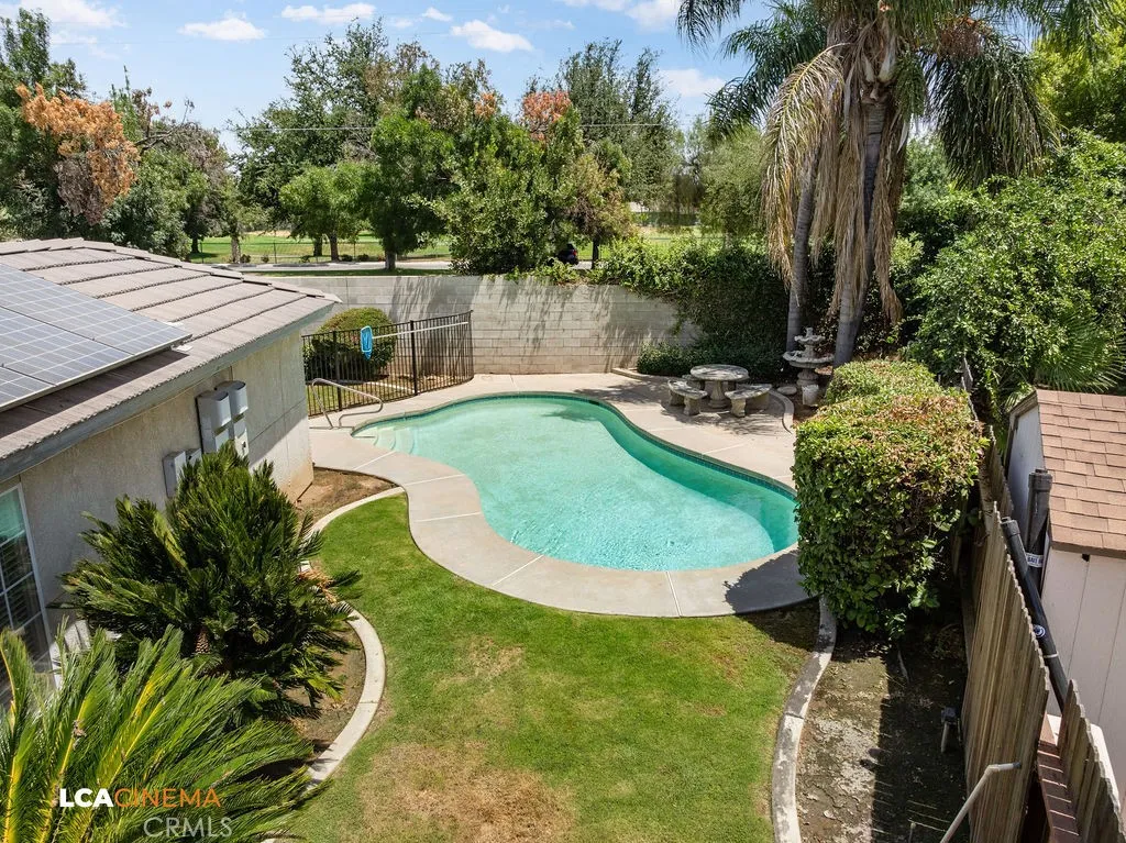 main property photo 25