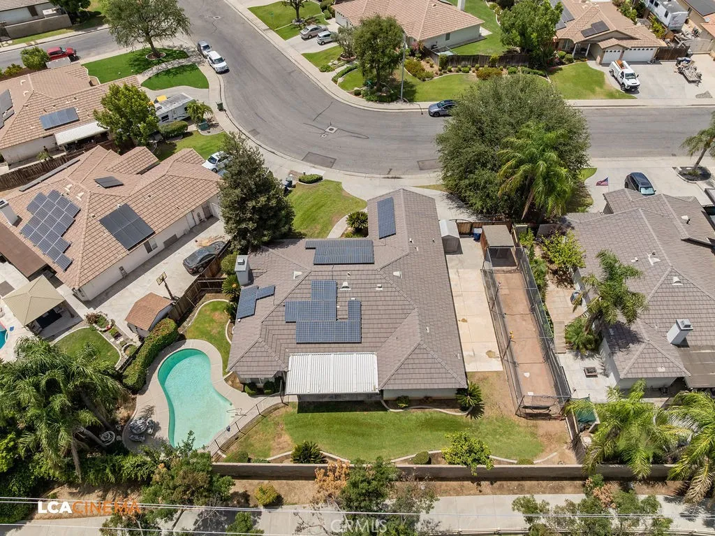 main property photo 31